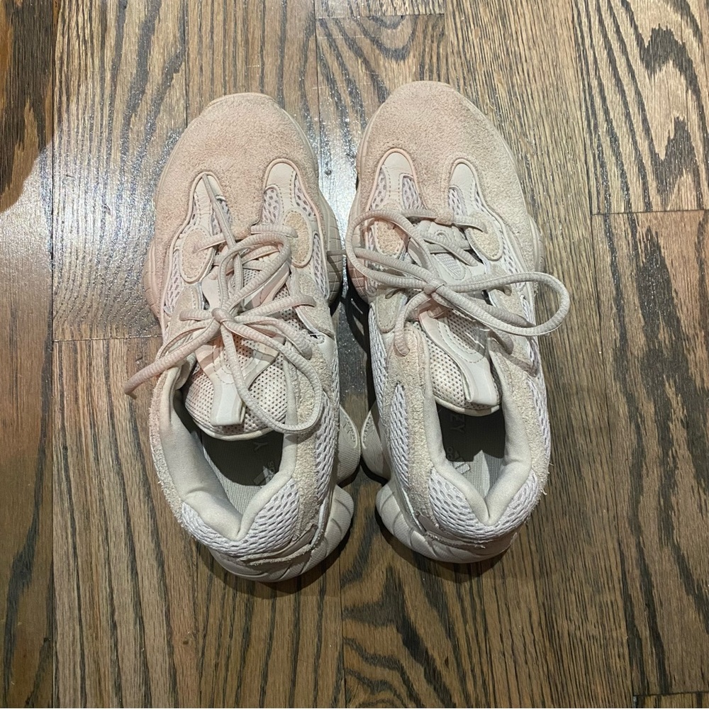 Yeezy 500 taupe